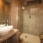 A Casa Lagos, Nyaraló Lagos